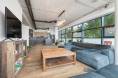 Spacious Modern 4-Room Apartment in Prime Old Town Location