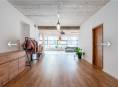 Spacious Modern 4-Room Apartment in Prime Old Town Location