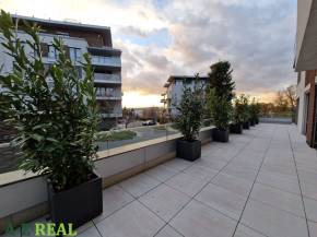  Rent Three bedroom apartment, Three bedroom apartment, Hriňovská, Brat