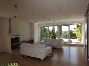 Rent Three bedroom apartment, Three bedroom apartment, Belianska, Brat